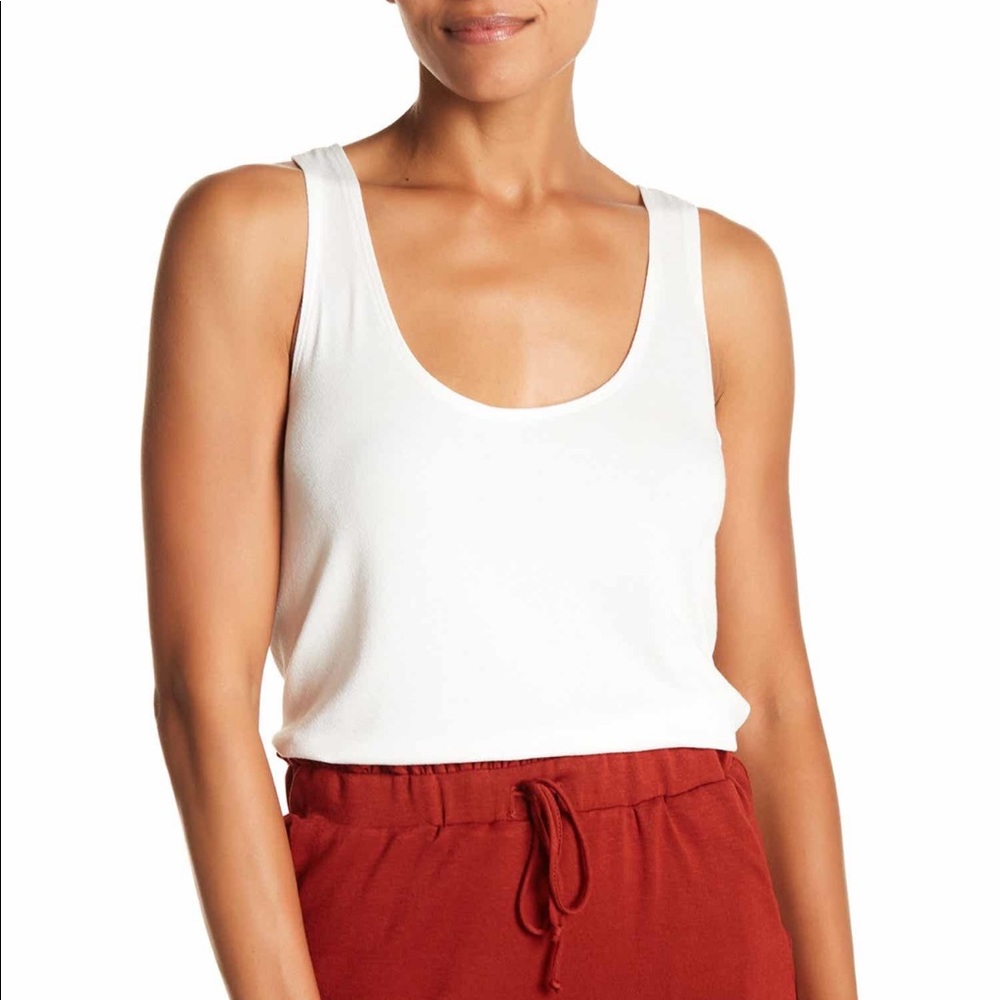 HIATUS Scoop Neck Racerback Tank Top